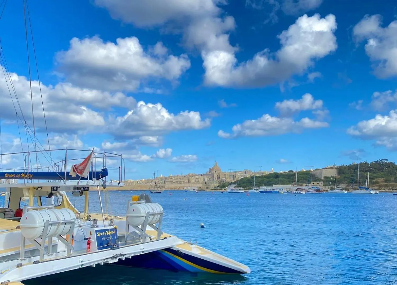 Tigne Sliema Three Bedrooms Apartment