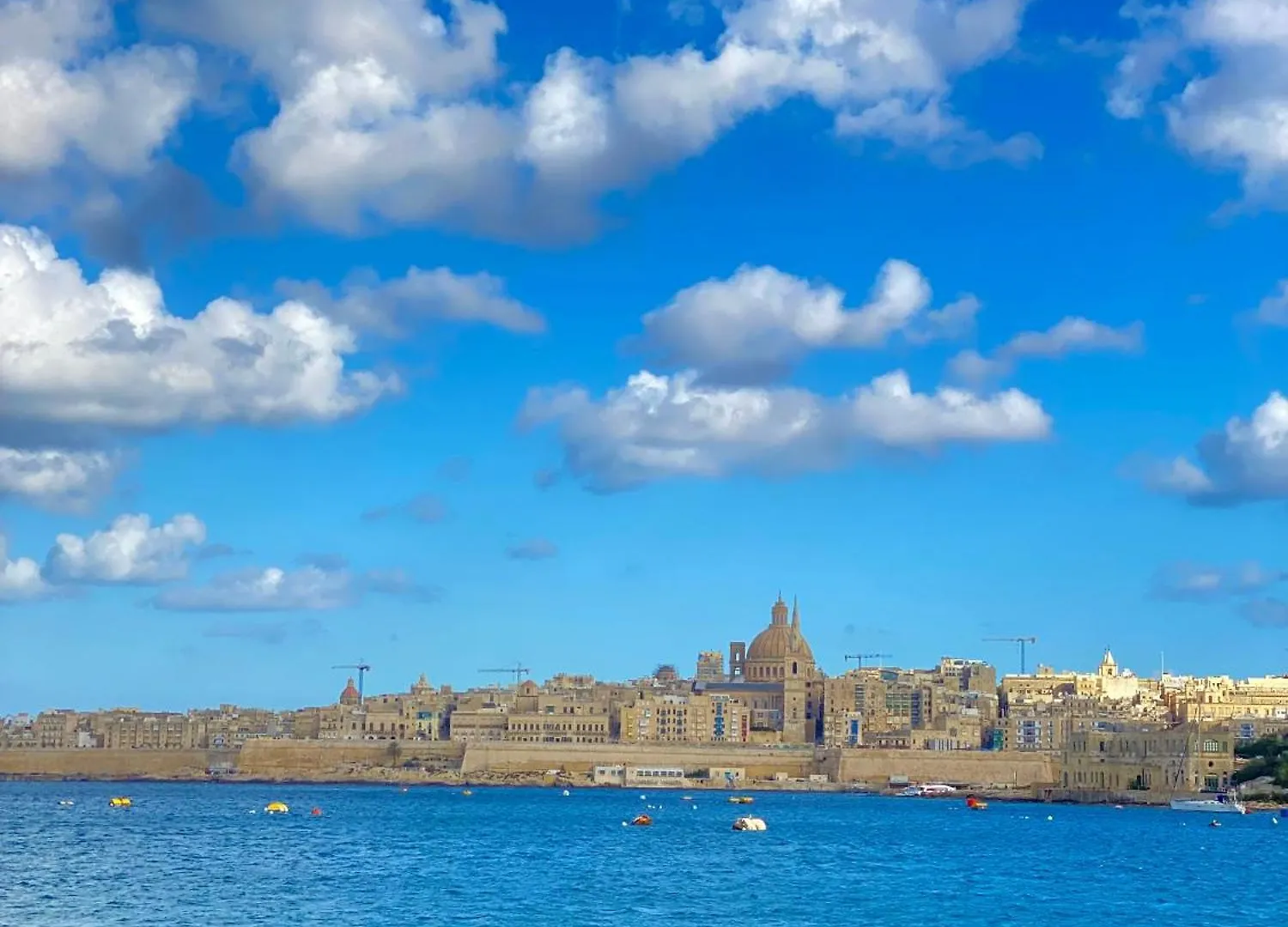 Tigne Sliema Three Bedrooms Apartment