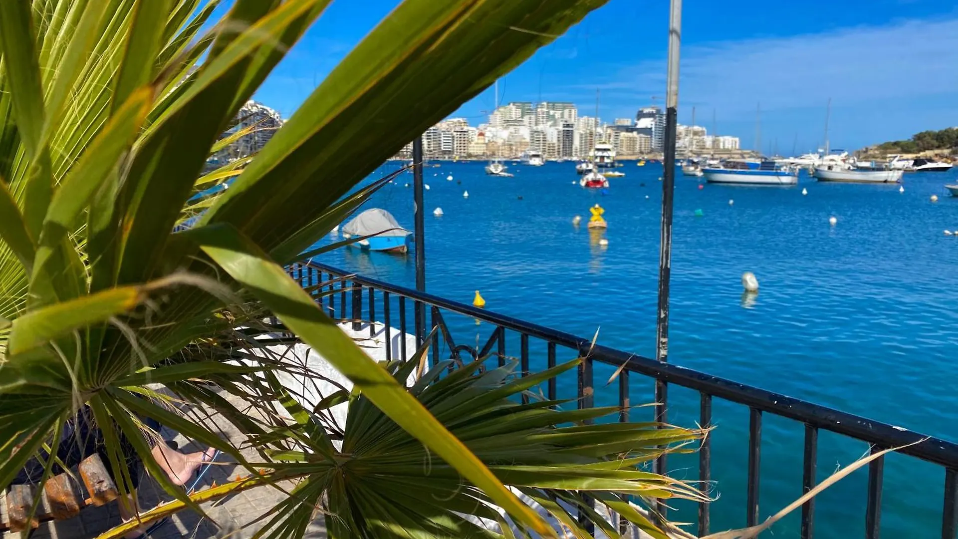 Tigne Sliema Three Bedrooms Apartment
