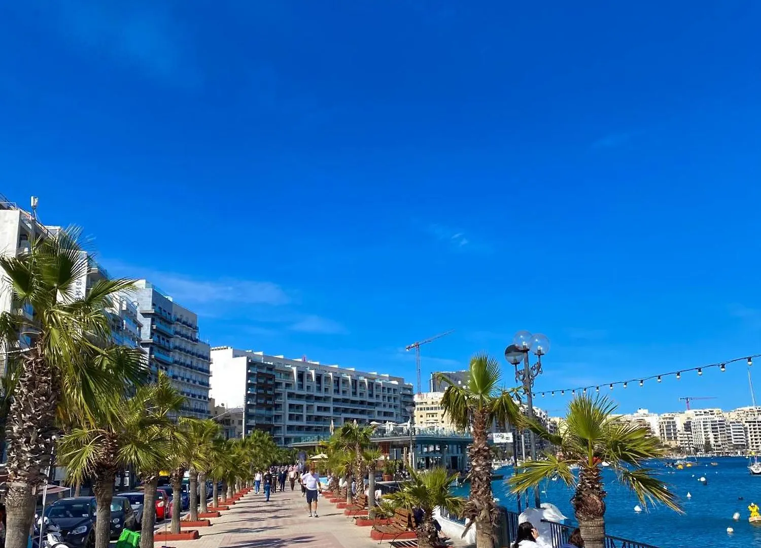 Tigne Sliema Three Bedrooms Apartment