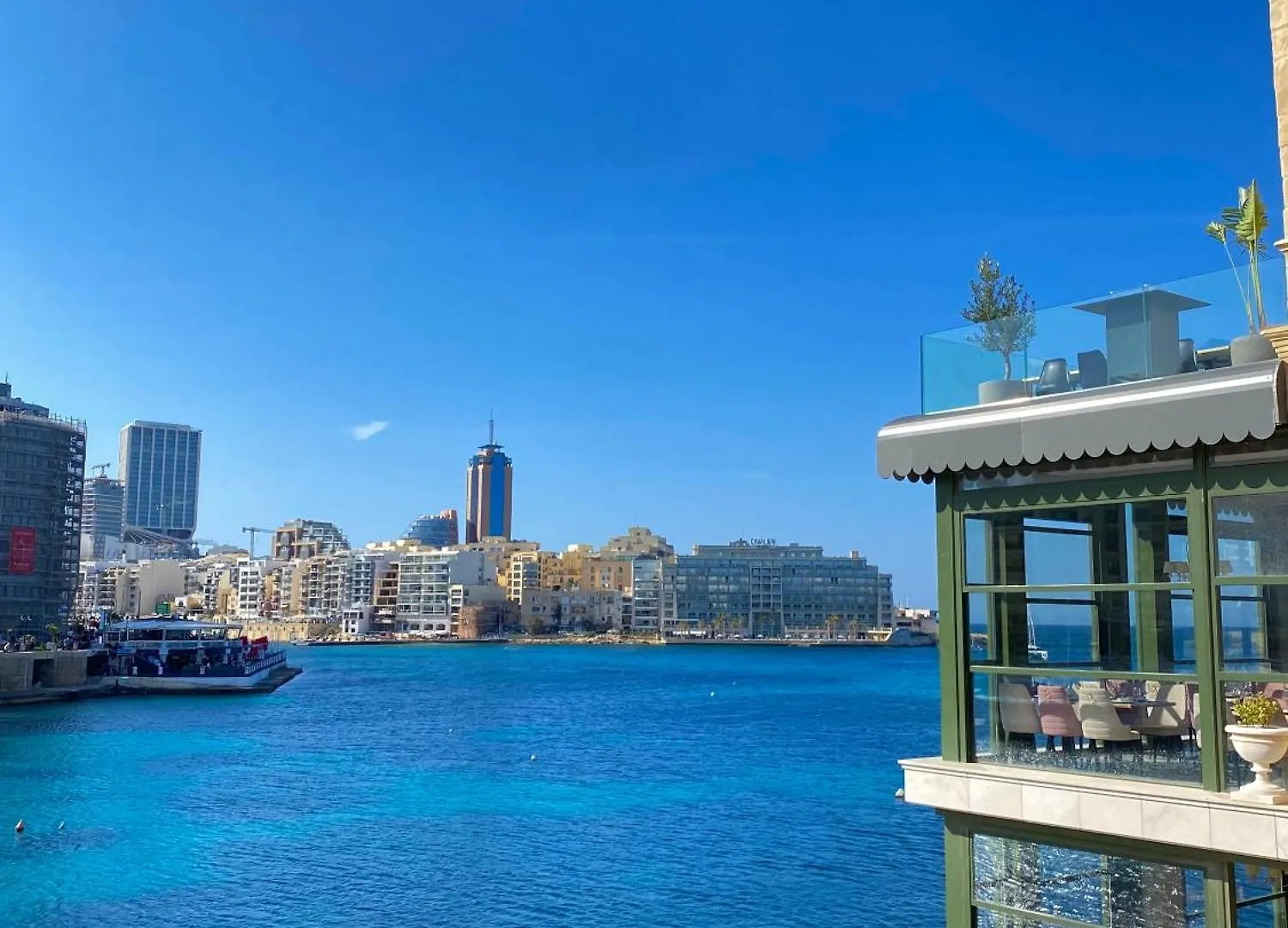 Tigne Sliema Three Bedrooms Apartment Malta