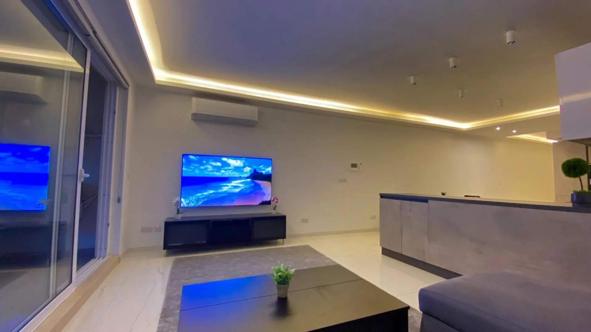 Tigne Sliema Three Bedrooms Apartment 0*,