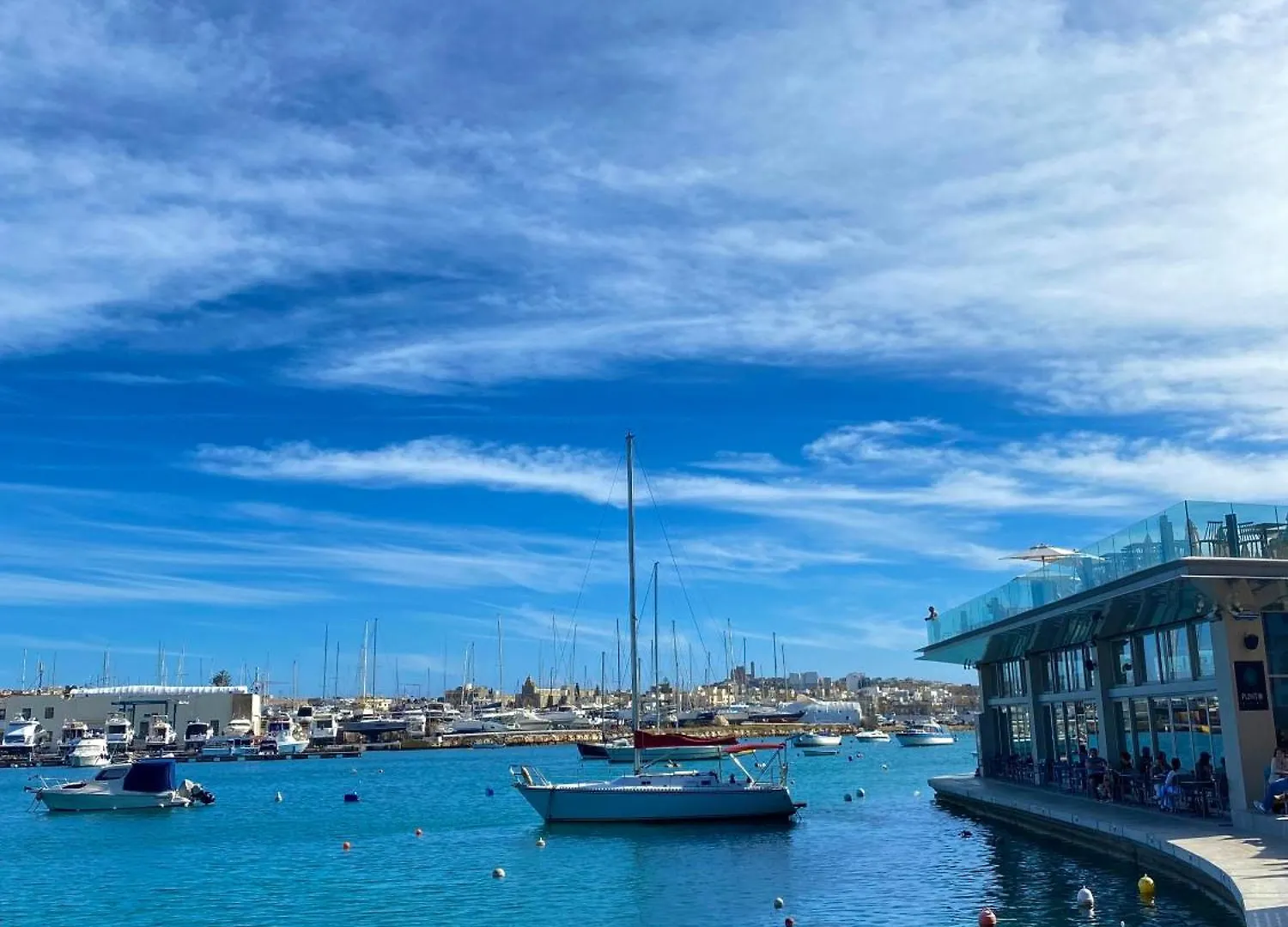 Tigne Sliema Three Bedrooms Apartment