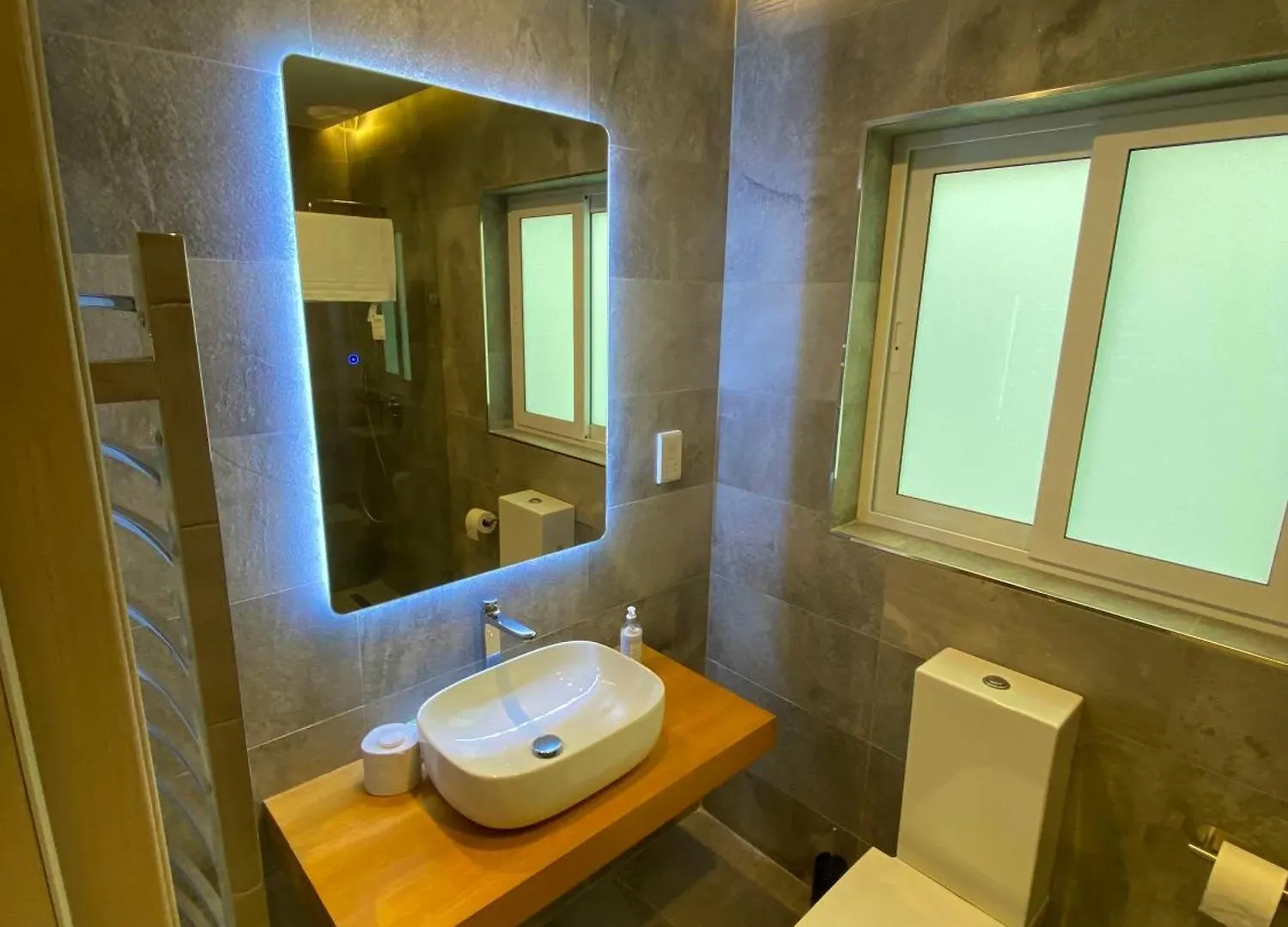 Tigne Sliema Three Bedrooms Apartment