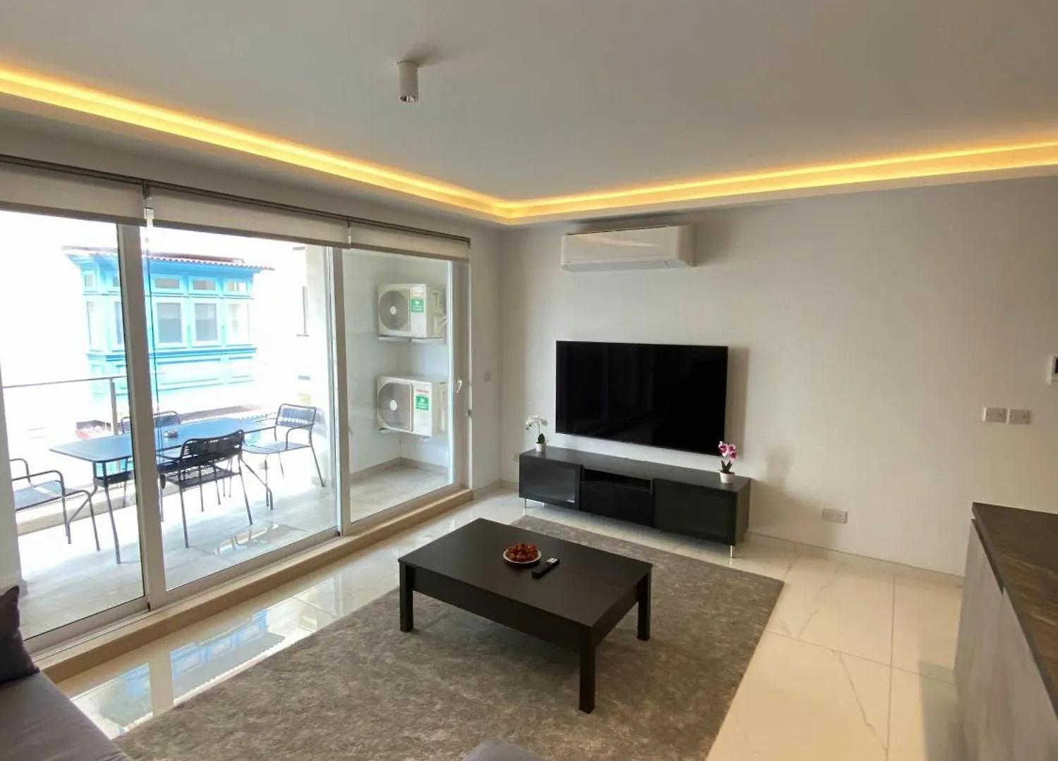 Tigne Sliema Three Bedrooms Apartment 0*,