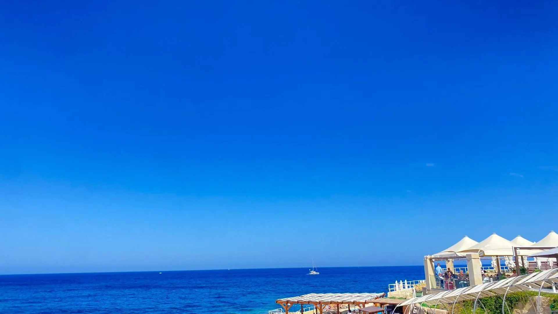 Tigne Sliema Three Bedrooms Apartment